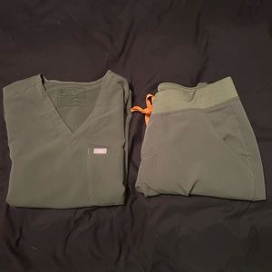 FIGS Technical Collection - Moss Green S/M